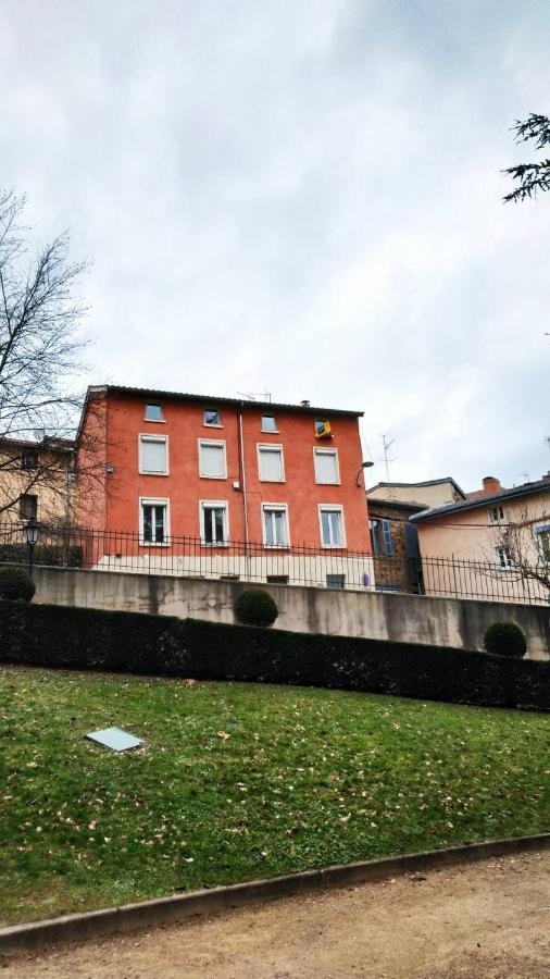 L'appart&Beaujolaise Wifi&Netflix en étage sans ascenseur en ville Eveux Esterno foto