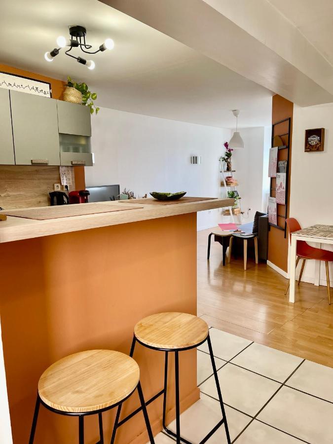 L'appart&Beaujolaise Wifi&Netflix en étage sans ascenseur en ville Eveux Esterno foto